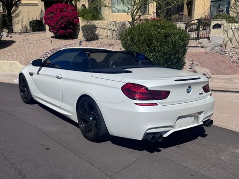 Used 2016 BMW M6 Convertible image 10