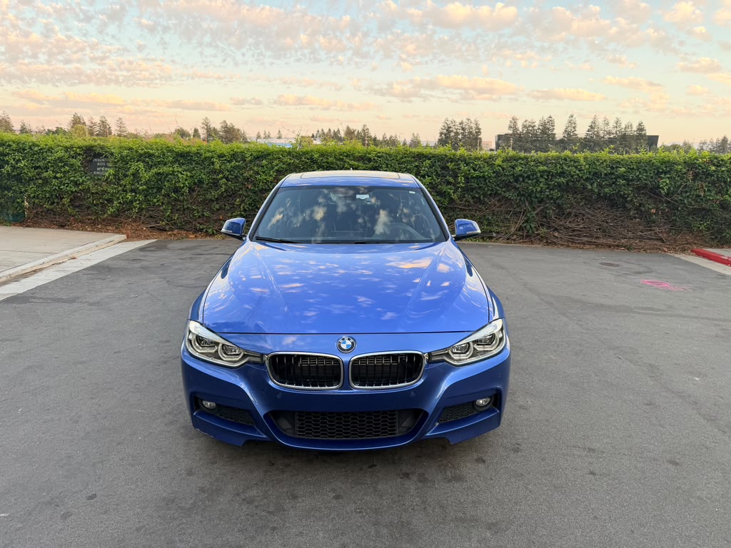 Used 2018 BMW 330e RWD image 1