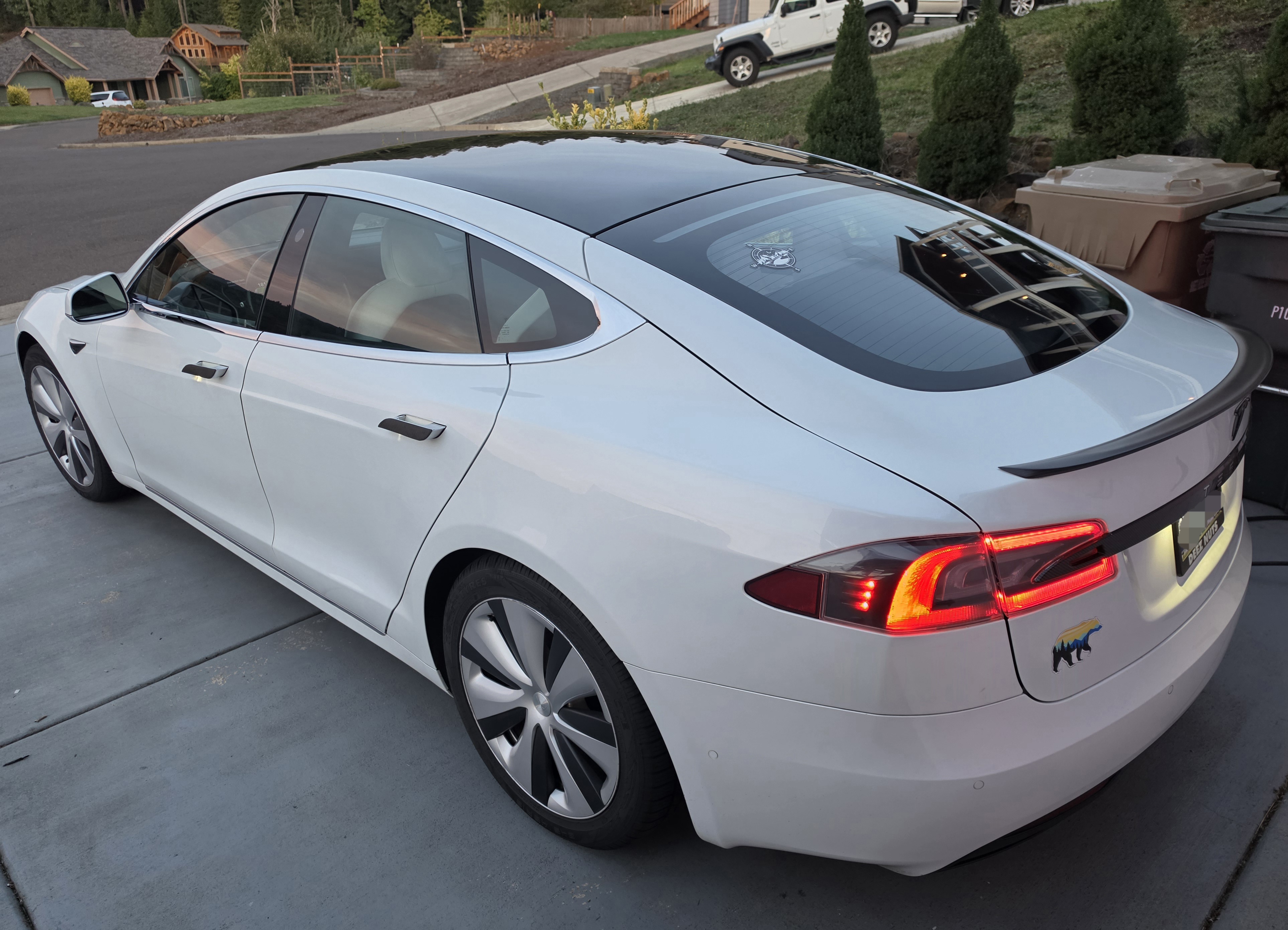 Used 2020 Tesla Model S Performance AWD/4WD image 4