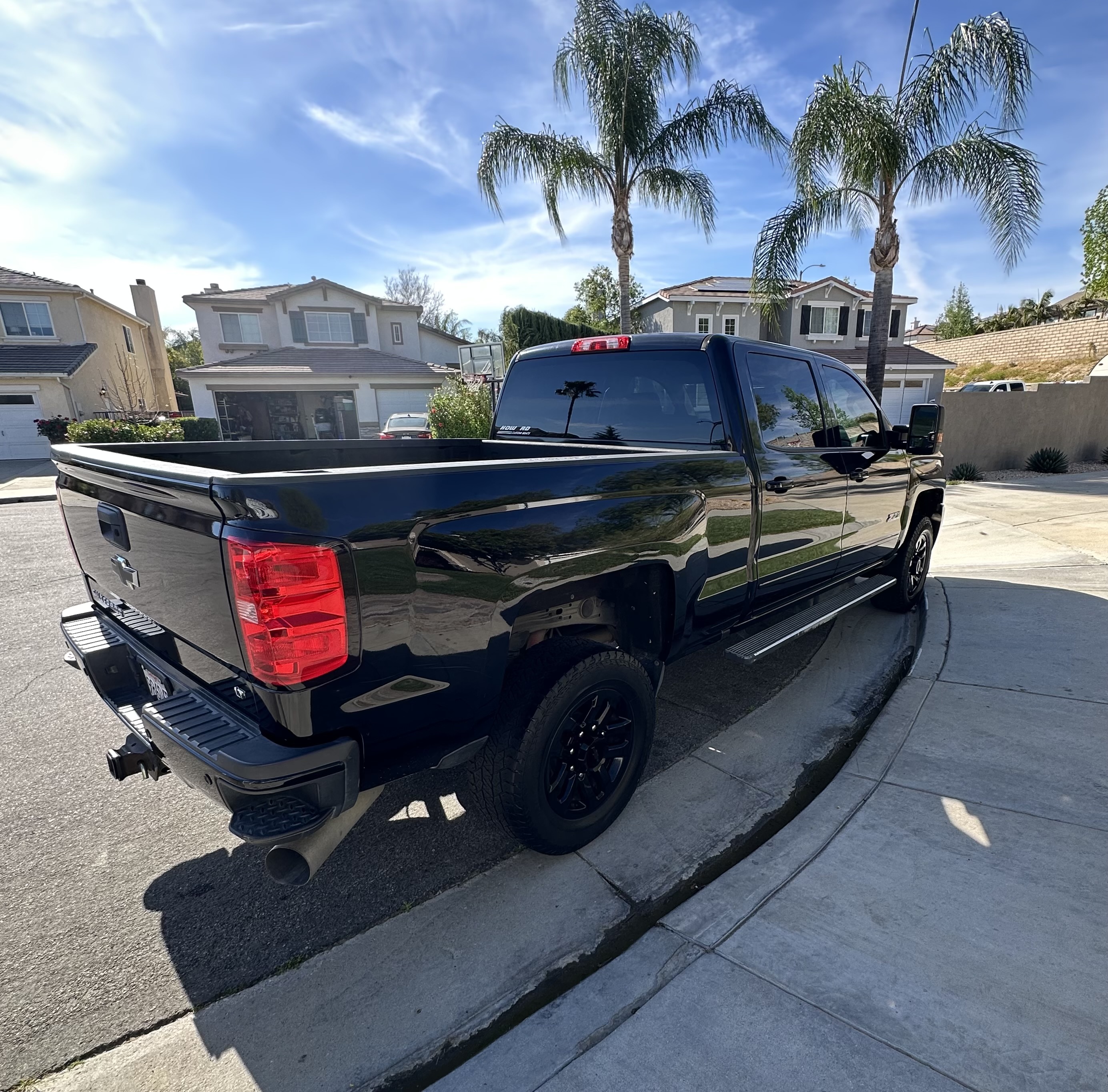 Used 2016 Chevrolet Silverado 2500 LT w/ Midnight Edition AWD/4WD image 9