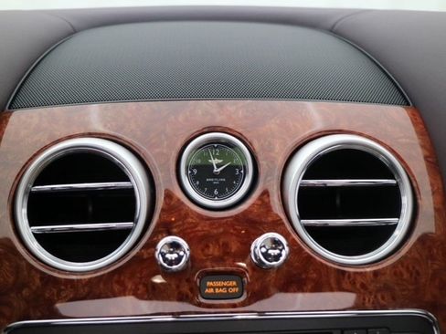 Used 2017 Bentley Flying Spur W12 image 9