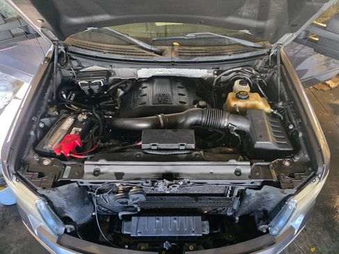 Used 2011 Ford F150 XLT w/ XLT Convenience Pkg image 13