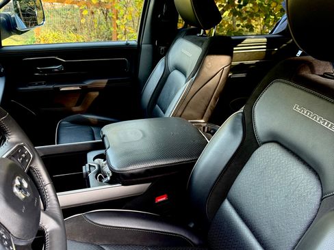 Used 2024 RAM 1500 Laramie image 10