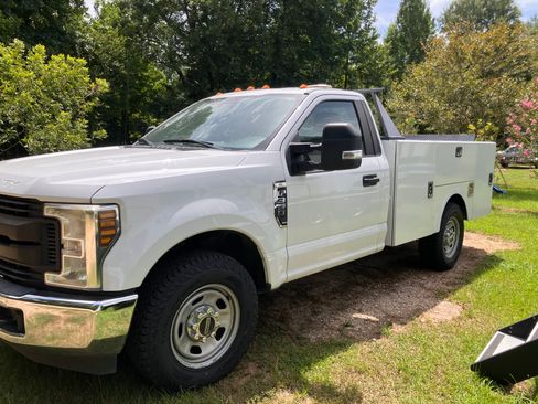 Used 2019 Ford F350 XL w/ XL Value Package RWD image 6