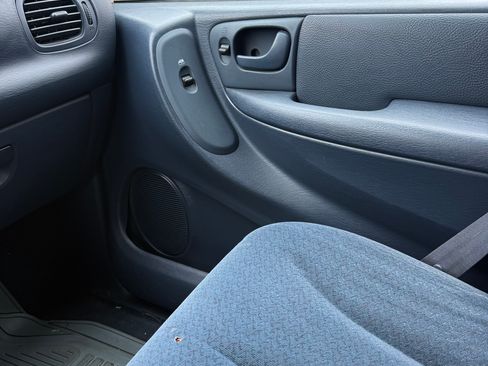 Used 2003 Dodge Grand Caravan Sport image 14