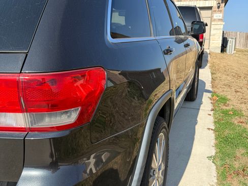 Used 2013 Jeep Grand Cherokee Laredo image 6