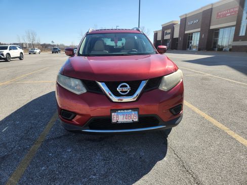 Used 2016 Nissan Rogue SV w/ SV Moonroof Package image 5