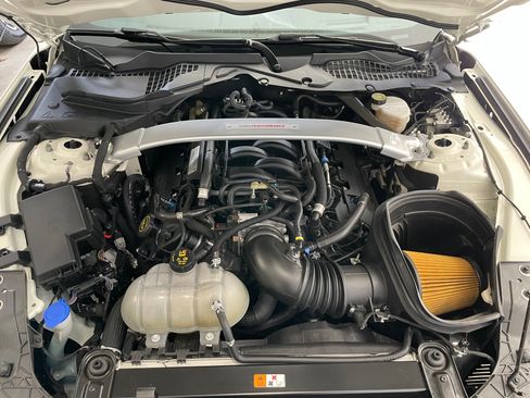 Used 2020 Ford Mustang Shelby GT350 w/ Technology Package image 24