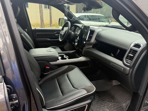 Used 2026 RAM 1500 Laramie w/ Night Edition AWD/4WD image 9