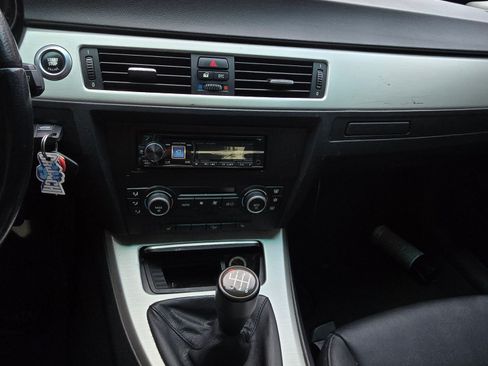 Used 2007 BMW 328xi Sedan image 5