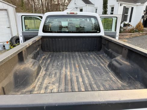 Used 2016 Ford F250 XL w/ Power Equipment Group image 4