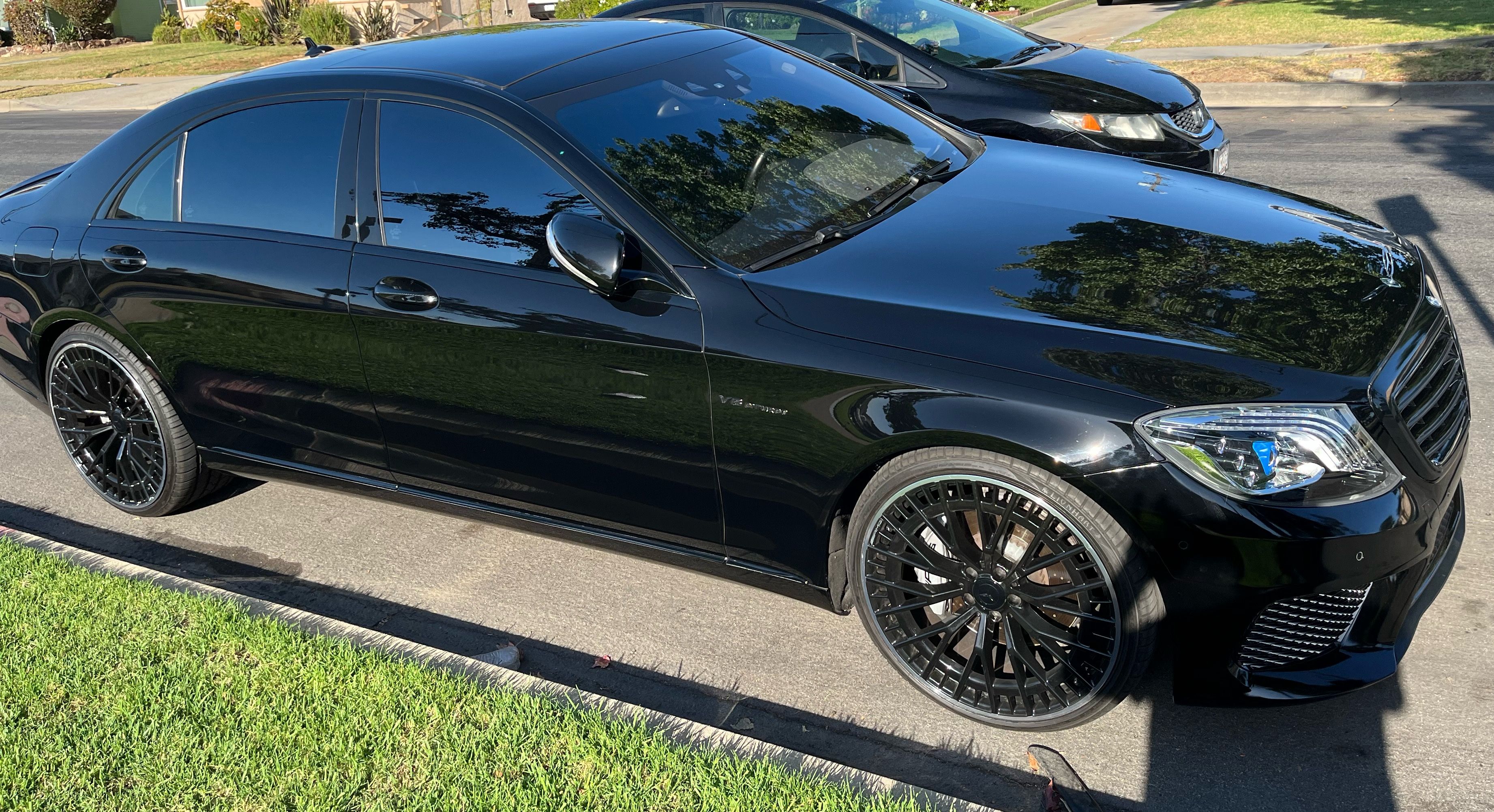 Used 2016 Mercedes-Benz S 550 Sedan image 4