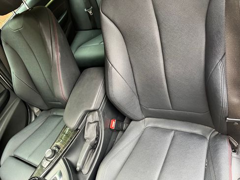 Used 2018 BMW 330i xDrive Sedan AWD/4WD image 9