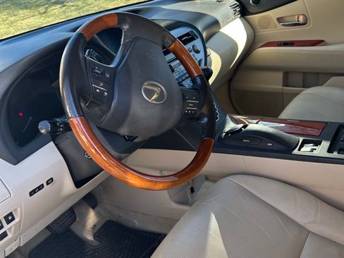 Used 2011 Lexus RX 450h AWD image 22