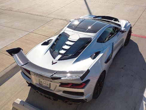 Used 2026 Chevrolet Corvette ZR1 w/ ZR1 Carbon Fiber Aero Package image 12