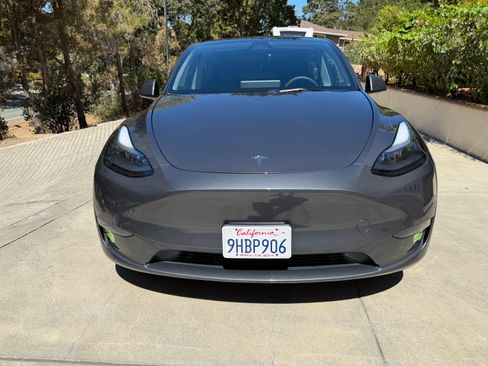 Used 2023 Tesla Model Y Performance AWD/4WD image 6