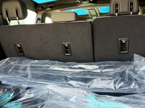 Used 2025 GMC Hummer EV 3X w/ LPO, Sport Package image 14