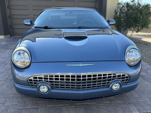 Used 2005 Ford Thunderbird Deluxe image 1