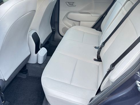 Used 2024 Hyundai Kona SE image 16