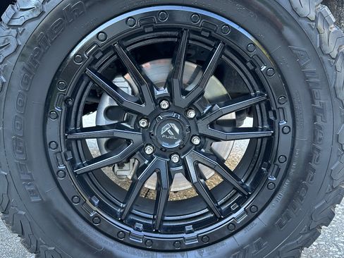 Used 2021 Ford F150 Tremor w/ Equipment Group 402A High image 18