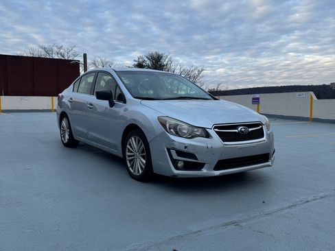 Used 2015 Subaru Impreza 2.0i Premium image 8