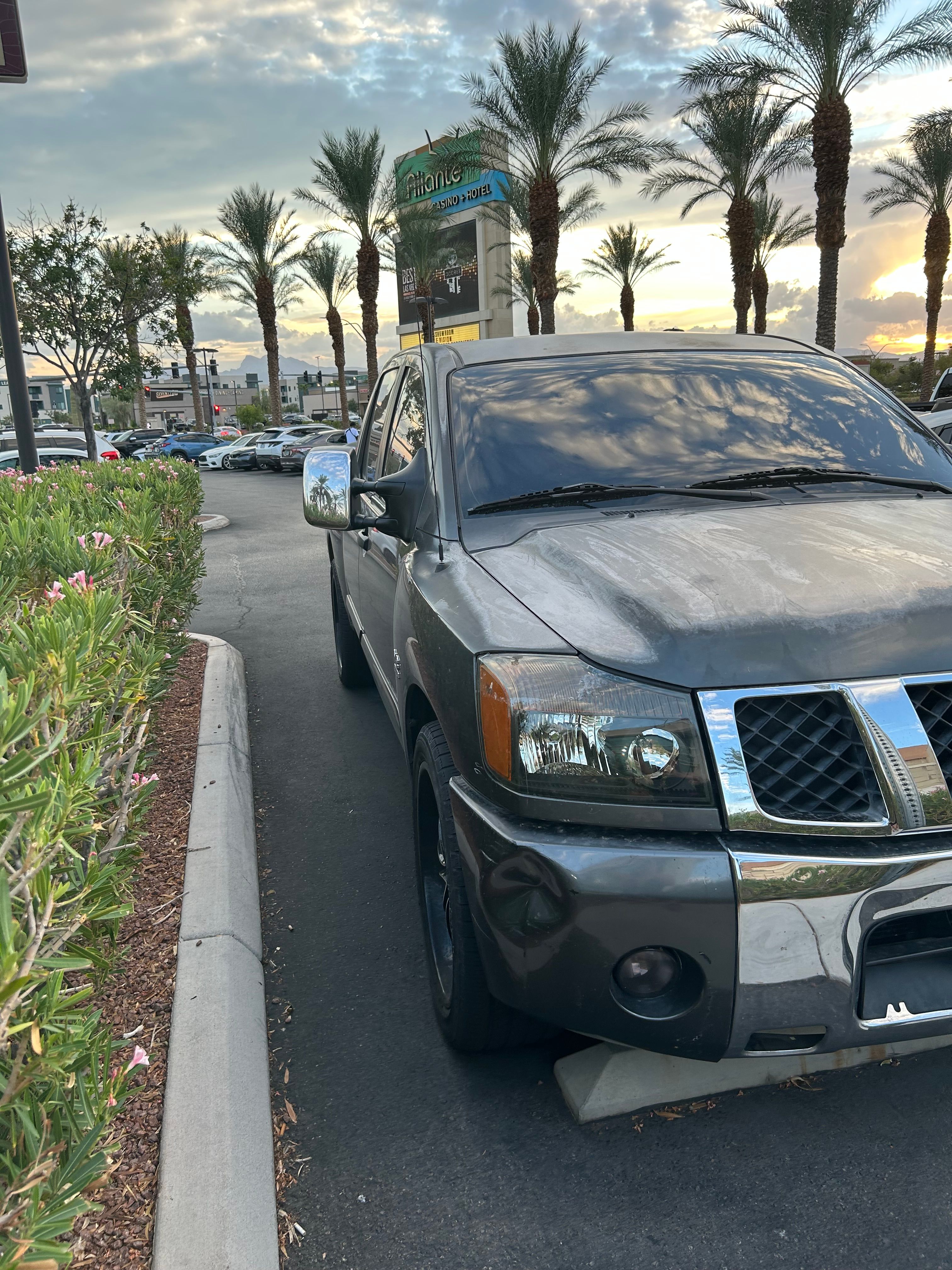 Used 2004 Nissan Titan SE RWD image 5