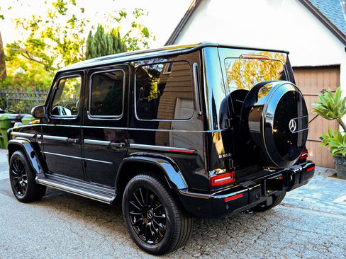 Used 2023 Mercedes-Benz G 550 image 10