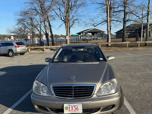 Used 2005 Mercedes-Benz S 500 4MATIC image 2