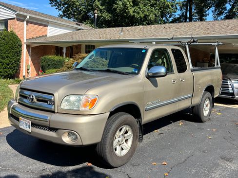 Used 2006 Toyota Tundra SR5 RWD image 2