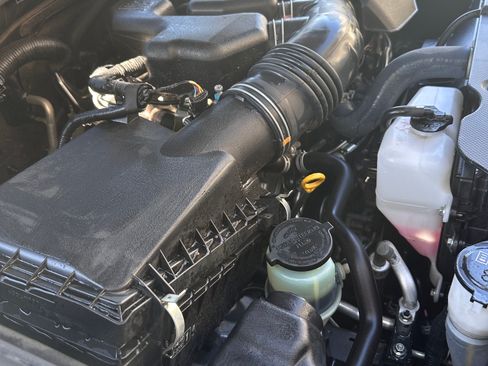 Used 2020 Toyota 4Runner SR5 image 11