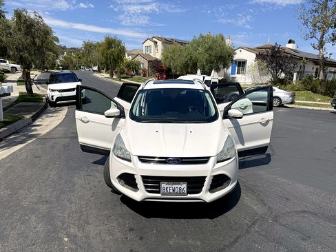 Used 2016 Ford Escape Titanium FWD image 16