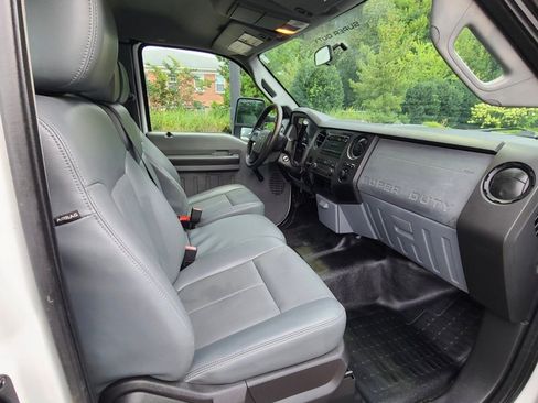 Used 2015 Ford F350 XL RWD image 9