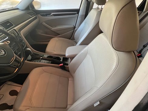 Used 2016 Volkswagen Passat 1.8T SE image 22