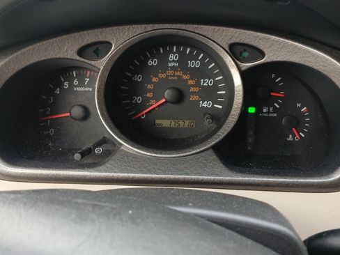 Used 2003 Toyota Highlander 4WD V6 image 10