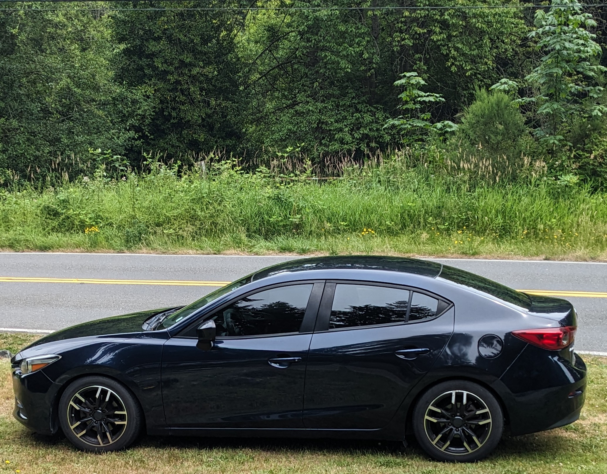 Used 2017 MAZDA MAZDA3 Sport FWD image 4
