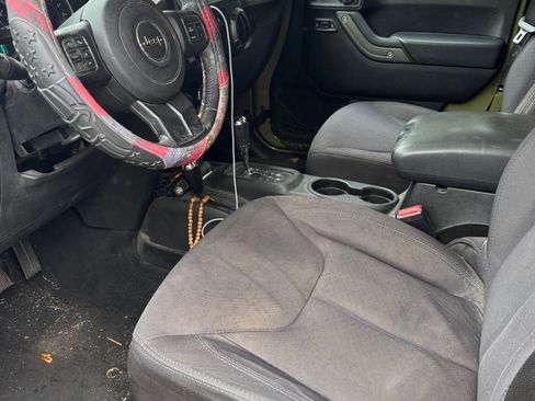 Used 2013 Jeep Wrangler Sport AWD/4WD image 8