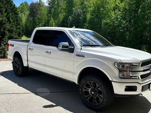 Used 2019 Ford F150 Platinum w/ Equipment Group 701A Luxury image 18