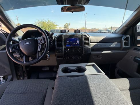 Used 2021 Ford F350 XLT w/ XLT Premium Package AWD/4WD image 15