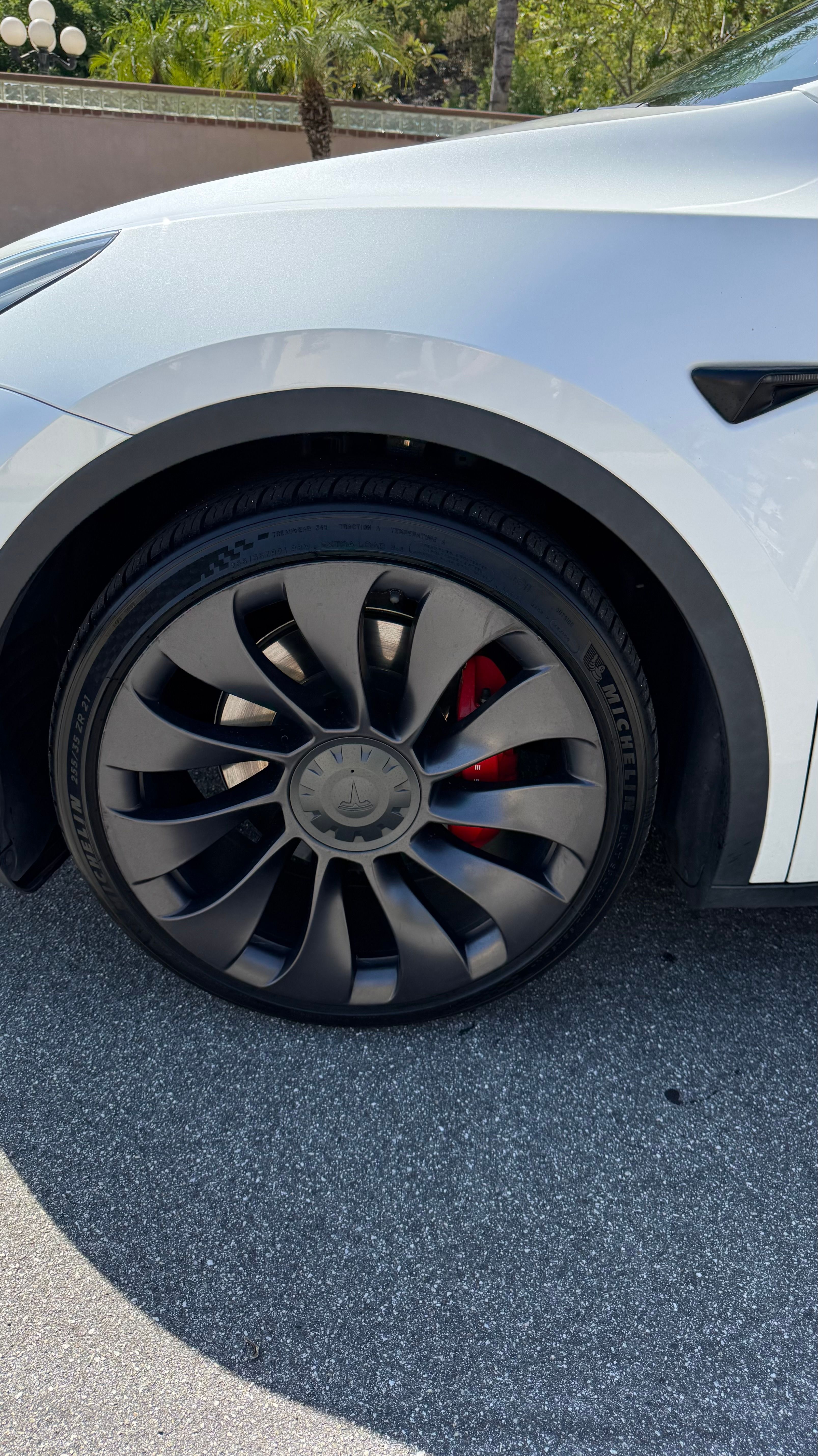 Used 2021 Tesla Model Y Performance AWD/4WD image 5