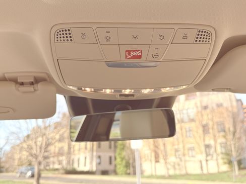 Used 2021 Mercedes-Benz E 450 4MATIC Sedan image 25