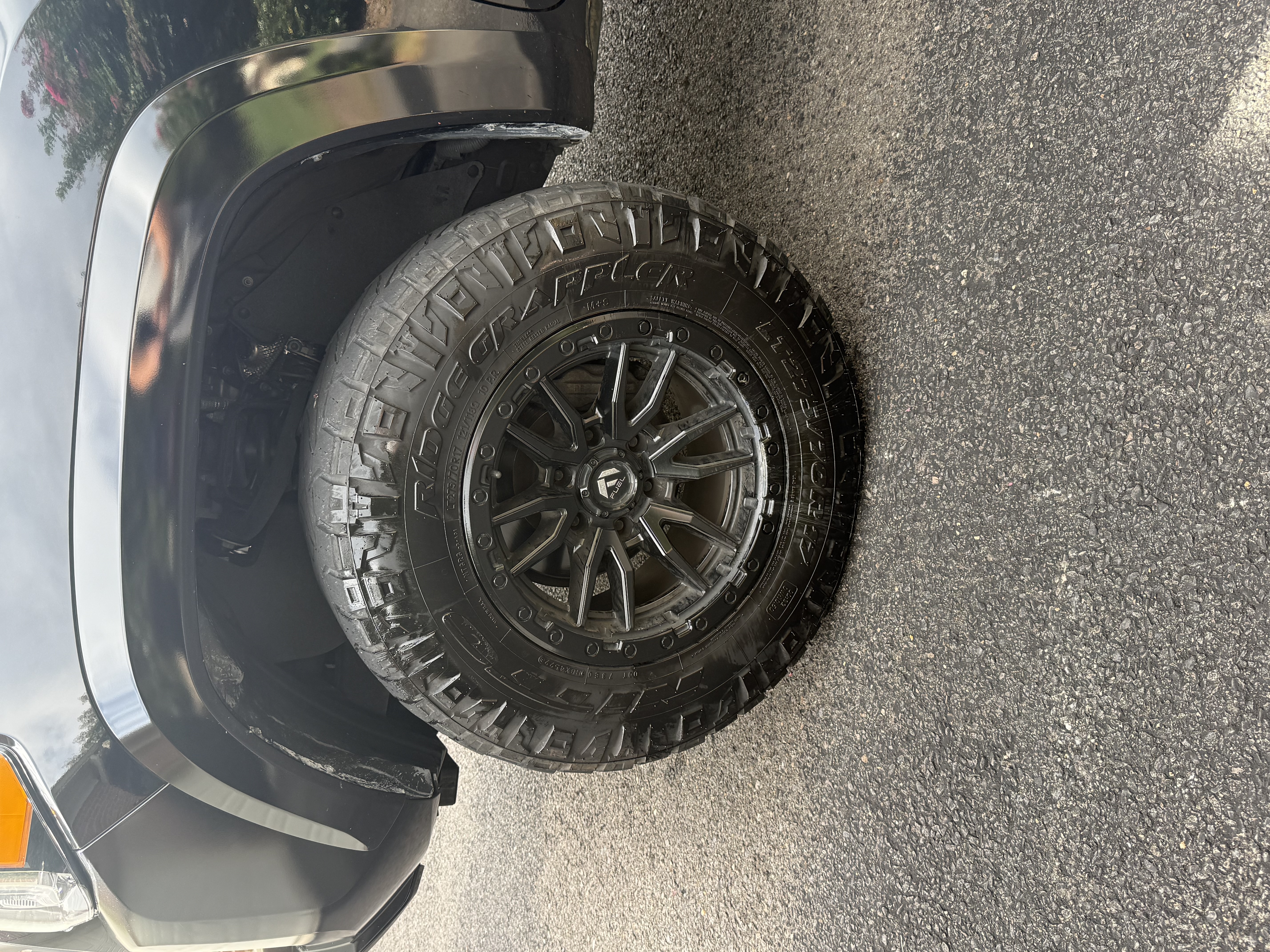 Used 2023 Toyota Tacoma TRD Sport AWD/4WD image 9
