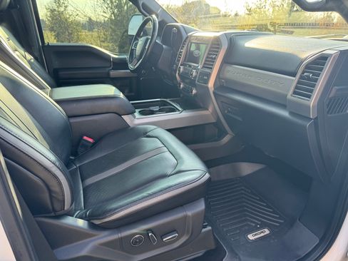 Used 2019 Ford F250 Platinum w/ Platinum Ultimate Package image 9