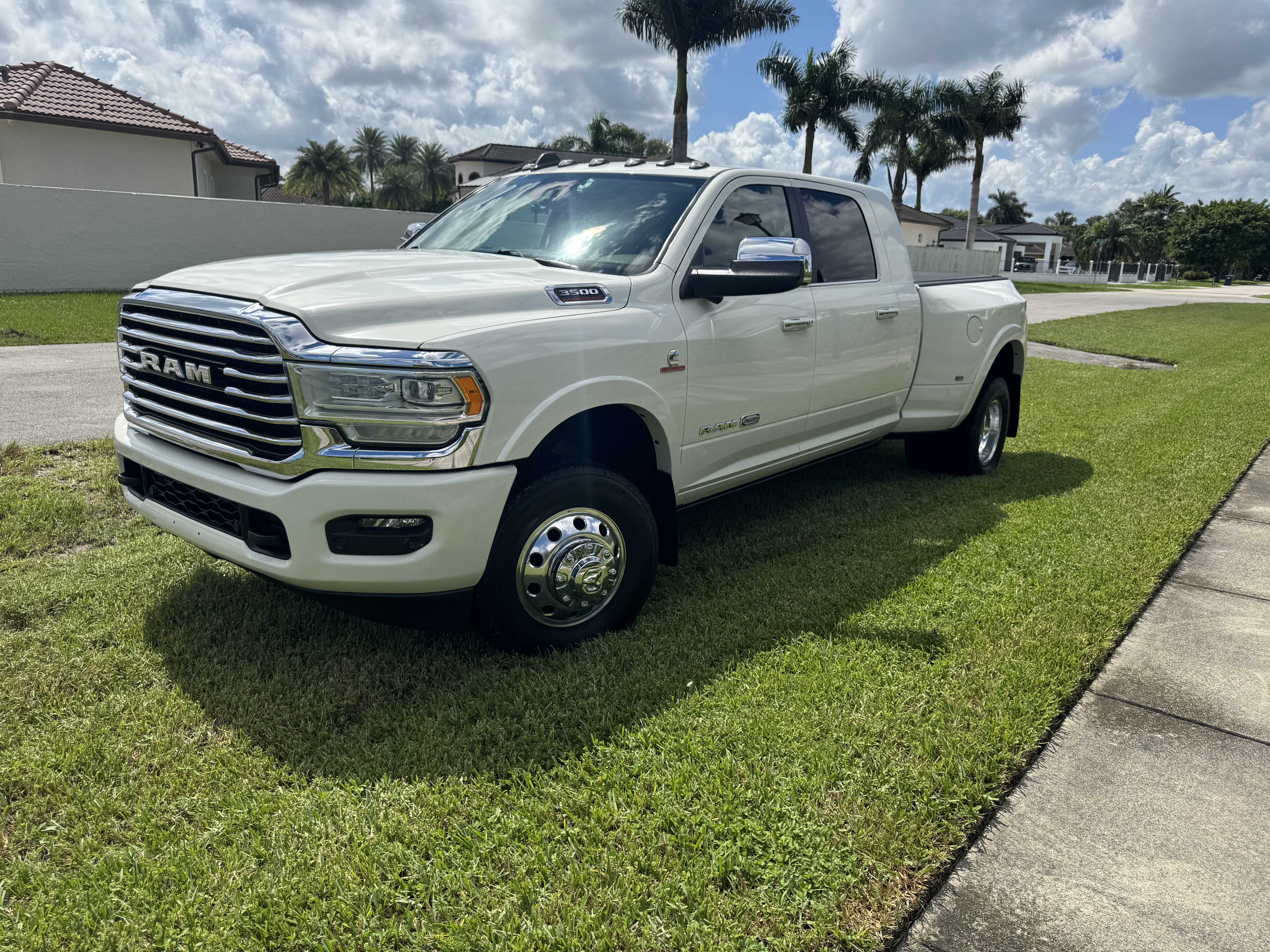 Used 2020 RAM 3500 Limited AWD/4WD image 5
