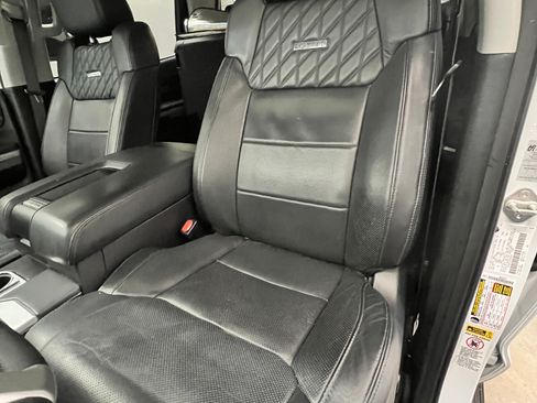 Used 2014 Toyota Tundra Platinum image 11