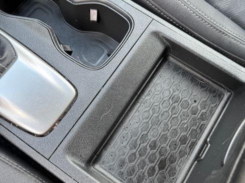 Used 2022 Nissan Frontier SV image 15