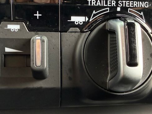 Used 2023 RAM 1500 Laramie image 22