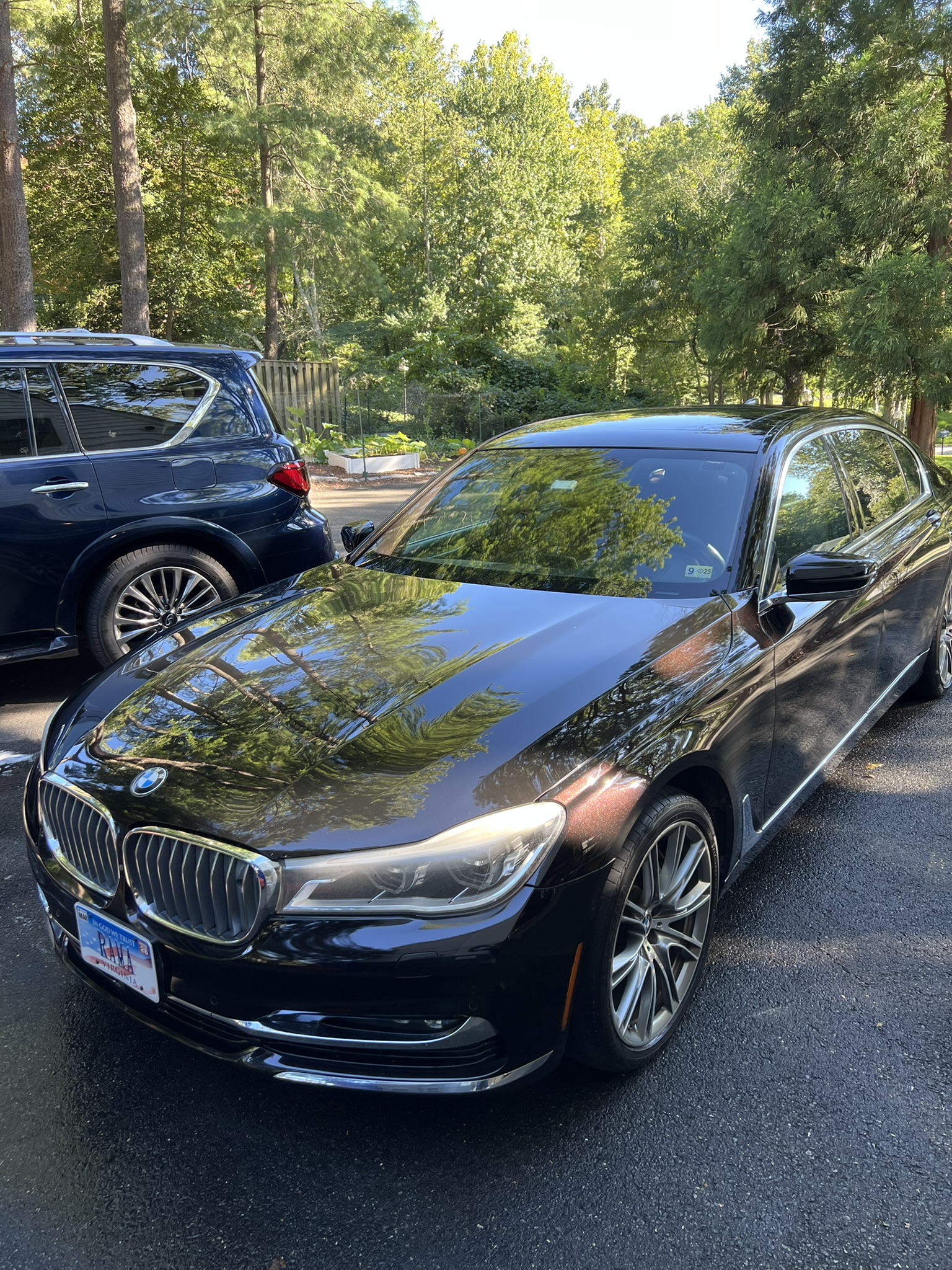 Used 2016 BMW 750i xDrive AWD/4WD image 4