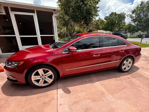 Used 2015 Volkswagen CC Sport FWD image 1
