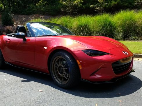 Used 2016 MAZDA MX-5 Miata Club w/ Brembo/BBS Package image 19