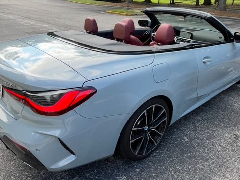 Used 2022 BMW 430i Convertible w/ M Sport Package image 10